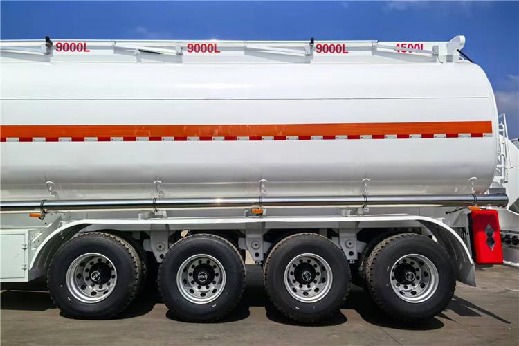 TITAN 4 Axle 50000 Liters Monoblock Tanker Trailer for Sale In Congo - Tanker semi-trailer: picture 3 TITAN 4 Axle 50000 Liters Monoblock Tanker Trailer for Sale In Congo - Tanker semi-trailer: picture 3