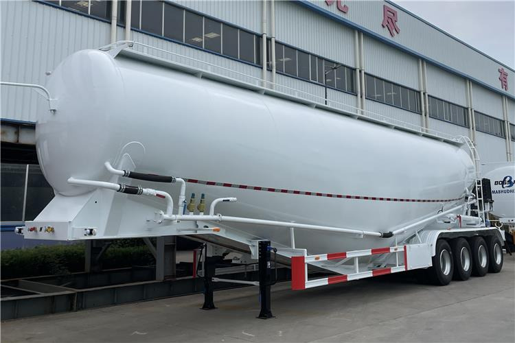 TITAN 4 Axle Bulker Cement Tanker Trailer for Sale In Zambia - Tanker semi-trailer: picture 1 TITAN 4 Axle Bulker Cement Tanker Trailer for Sale In Zambia - Tanker semi-trailer: picture 1