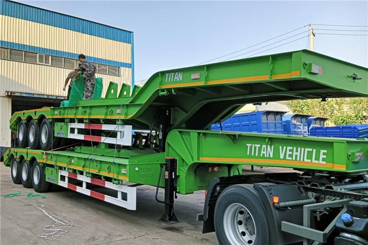 TITAN 80 Ton Equal Width Low Bed Truck Trailer for Sale In Ghana - Low loader semi-trailer: picture 3 TITAN 80 Ton Equal Width Low Bed Truck Trailer for Sale In Ghana - Low loader semi-trailer: picture 3