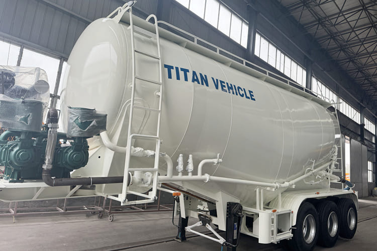 TITAN Dry Bulk Tanker Trailer for Sale in Saudi Arabia - Tanker semi-trailer: picture 1 TITAN Dry Bulk Tanker Trailer for Sale in Saudi Arabia - Tanker semi-trailer: picture 1
