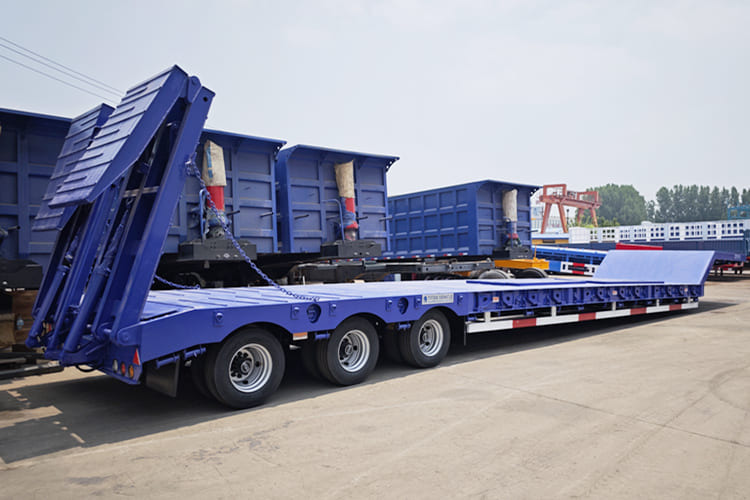 TITAN Low Loader Trailer for Sale in Malawi - Low loader semi-trailer: picture 3 TITAN Low Loader Trailer for Sale in Malawi - Low loader semi-trailer: picture 3
