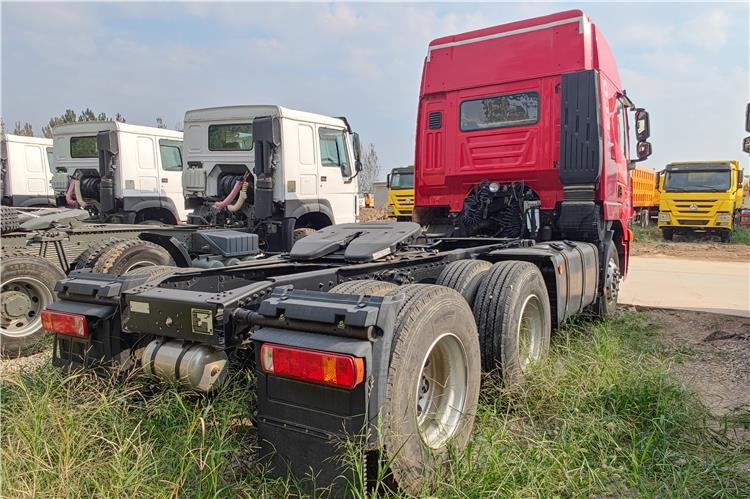 Hongyan Used Genlyon Truck Head for Sale - Tractor truck: picture 2 Hongyan Used Genlyon Truck Head for Sale - Tractor truck: picture 2