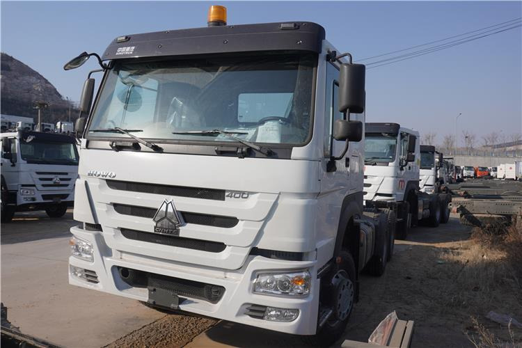 SINOTRUK Howo Truck Head Price 400HP for Sale In Guinea - Tractor truck: picture 2 SINOTRUK Howo Truck Head Price 400HP for Sale In Guinea - Tractor truck: picture 2