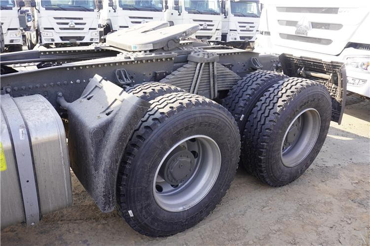 SINOTRUK Howo Truck Head Price 400HP for Sale In Guinea - Tractor truck: picture 4 SINOTRUK Howo Truck Head Price 400HP for Sale In Guinea - Tractor truck: picture 4