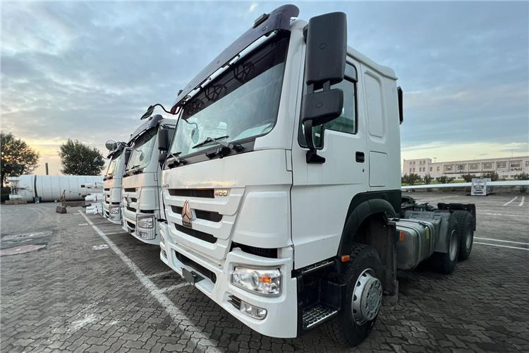 SINOTRUK Howo Truck Price - 400hp 10 Wheeler for Sale In Cameroon - Tractor truck: picture 1 SINOTRUK Howo Truck Price - 400hp 10 Wheeler for Sale In Cameroon - Tractor truck: picture 1
