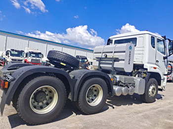SINOTRUK Sinotruck for sale for Sale in Malawi - Tractor truck: picture 4 SINOTRUK Sinotruck for sale for Sale in Malawi - Tractor truck: picture 4