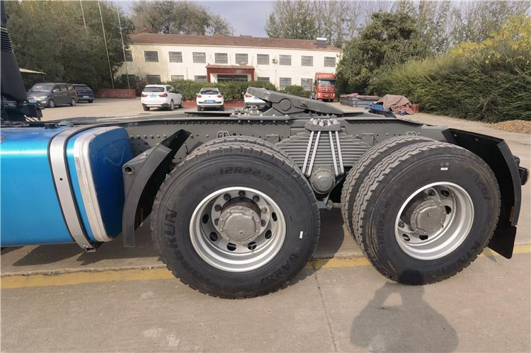 SINOTRUK Used Howo 380HP Truck Tractor for Sale In Senegal - Tractor truck: picture 5 SINOTRUK Used Howo 380HP Truck Tractor for Sale In Senegal - Tractor truck: picture 5