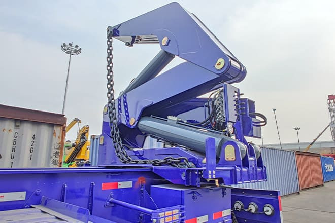 XCMG 40Ft Shipping Container Side Loader for Sale in Argentina - Container transporter/ Swap body semi-trailer: picture 5 XCMG 40Ft Shipping Container Side Loader for Sale in Argentina - Container transporter/ Swap body semi-trailer: picture 5