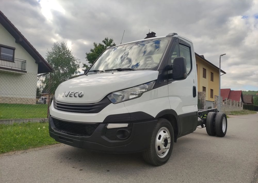 Iveco DAILY 35c14 2.3 hpi rama do zabudowy, - Cab chassis truck: picture 2 Iveco DAILY 35c14 2.3 hpi rama do zabudowy, - Cab chassis truck: picture 2