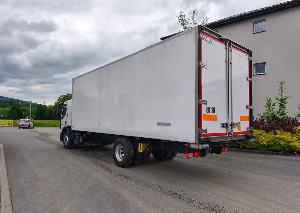 Renault GAMA D 18.320 chłodnia izoterma 18 palet sypialka - Refrigerator truck: picture 5 Renault GAMA D 18.320 chłodnia izoterma 18 palet sypialka - Refrigerator truck: picture 5