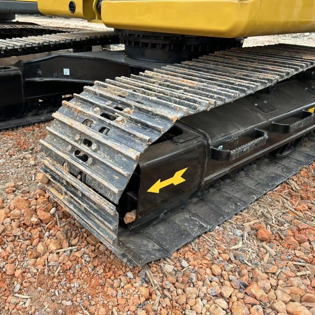 Crawler excavator 2023 Caterpillar 320GC: picture 17