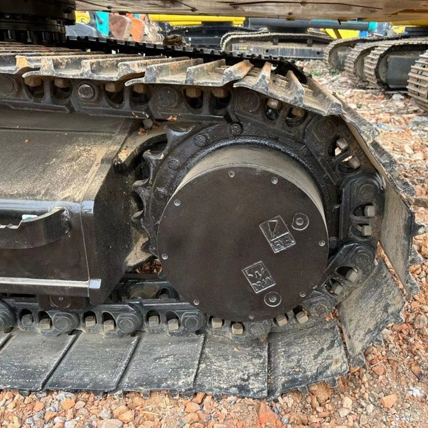 Crawler excavator 2023 Caterpillar 320GC: picture 9