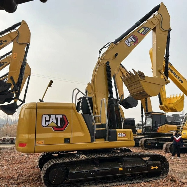 Crawler excavator 2023 Caterpillar 320GC: picture 6