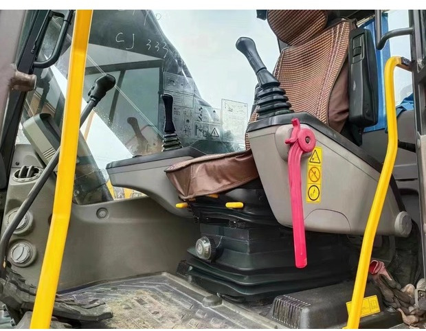 2024 Volvo EC220 - Crawler excavator: picture 5 2024 Volvo EC220 - Crawler excavator: picture 5