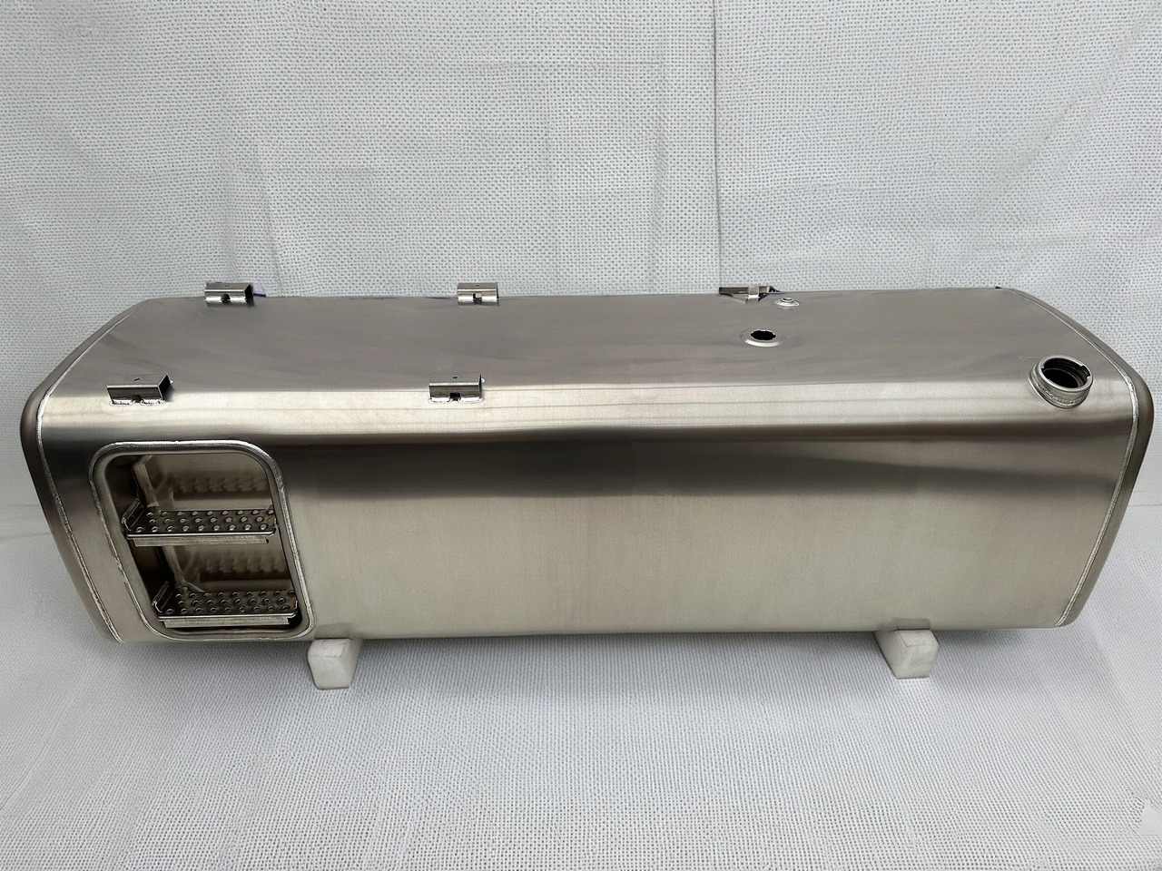 DAF - Fuel tank: picture 1 DAF - Fuel tank: picture 1