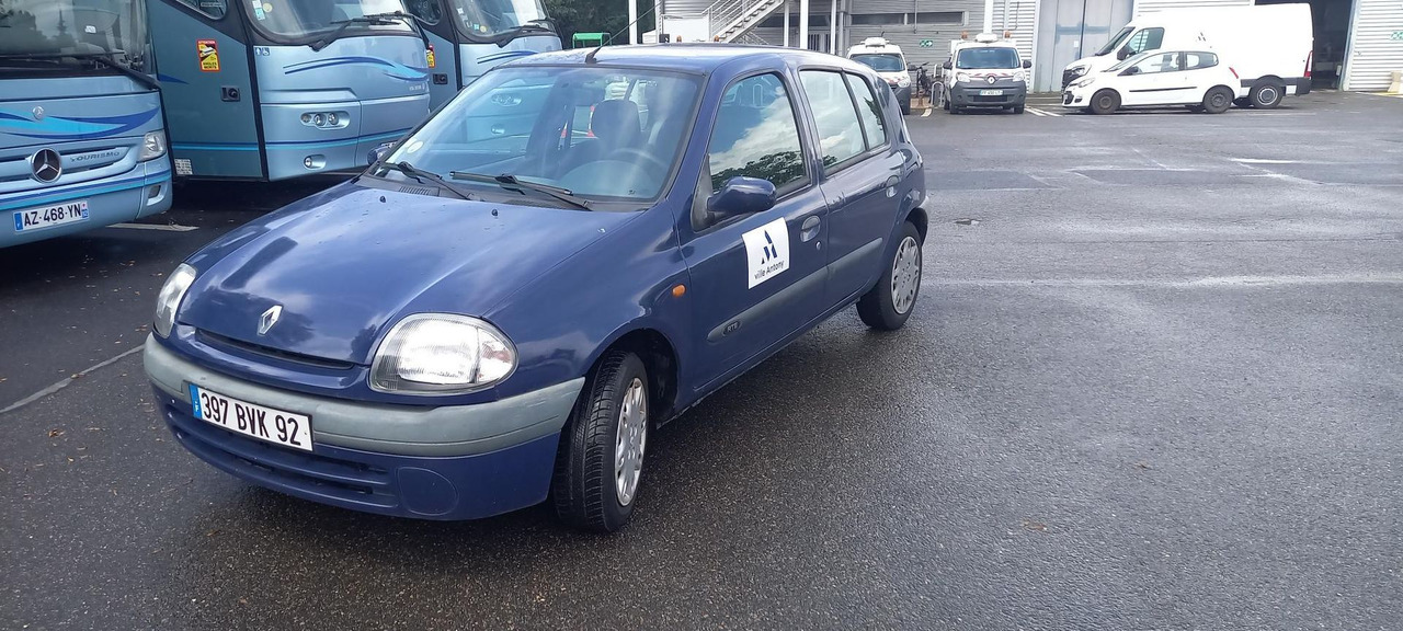 CLIO SANS CONTROLE TECHNIQUE - Car: picture 1 CLIO SANS CONTROLE TECHNIQUE - Car: picture 1