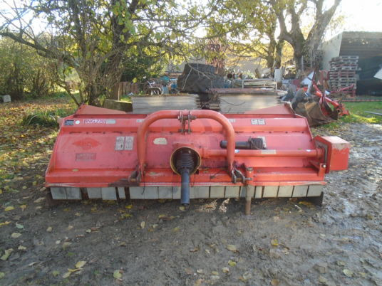 Kuhn BNG 270 - Flail mower: picture 1 Kuhn BNG 270 - Flail mower: picture 1