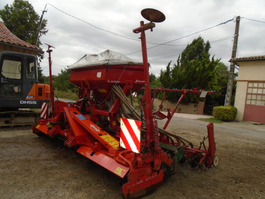 Combine seed drill Kverneland das + Kuhn herse rotative: picture 6 Combine seed drill Kverneland das + Kuhn herse rotative: picture 6