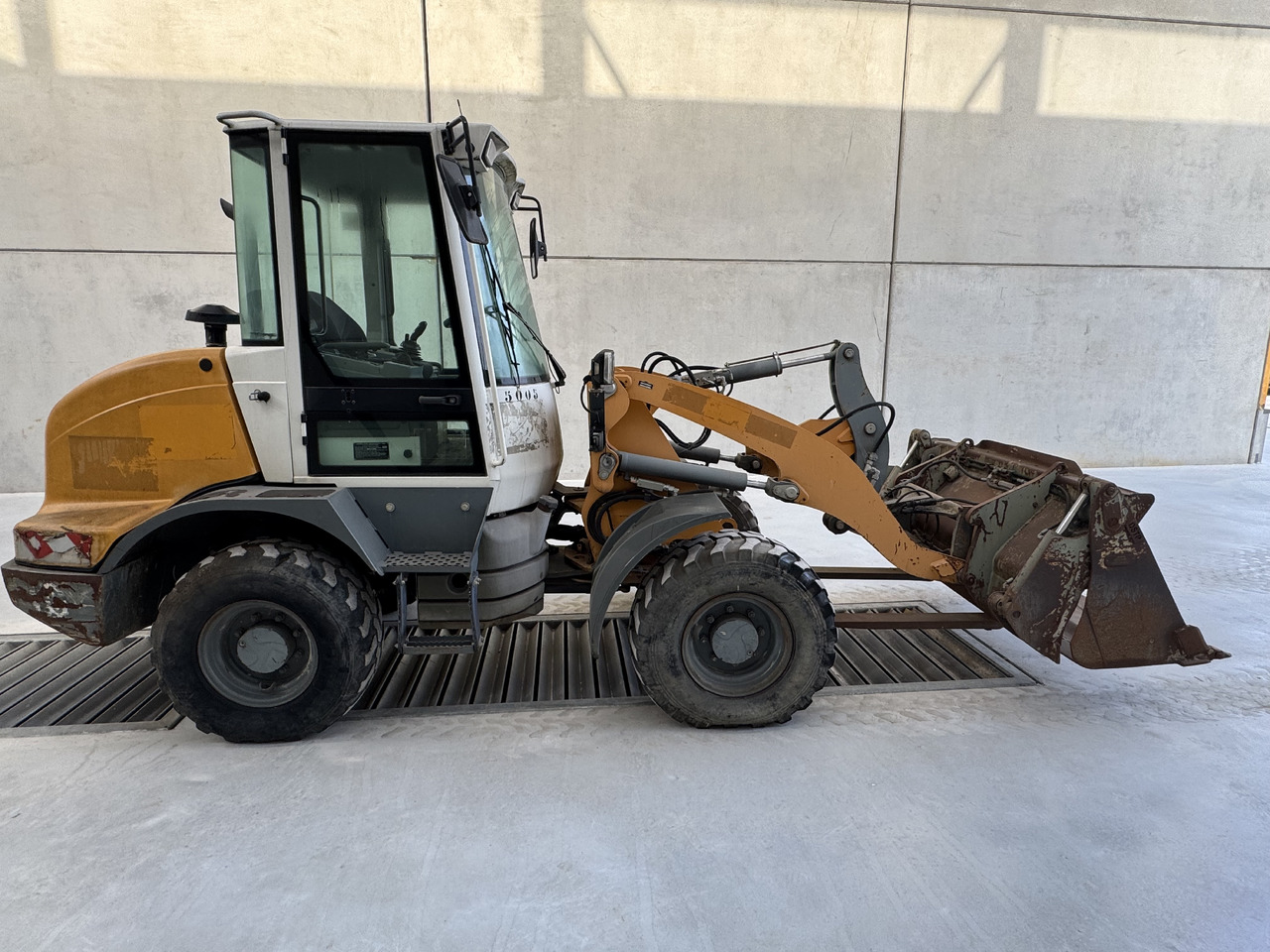 LIEBHERR L 506 - Wheel excavator: picture 1 LIEBHERR L 506 - Wheel excavator: picture 1