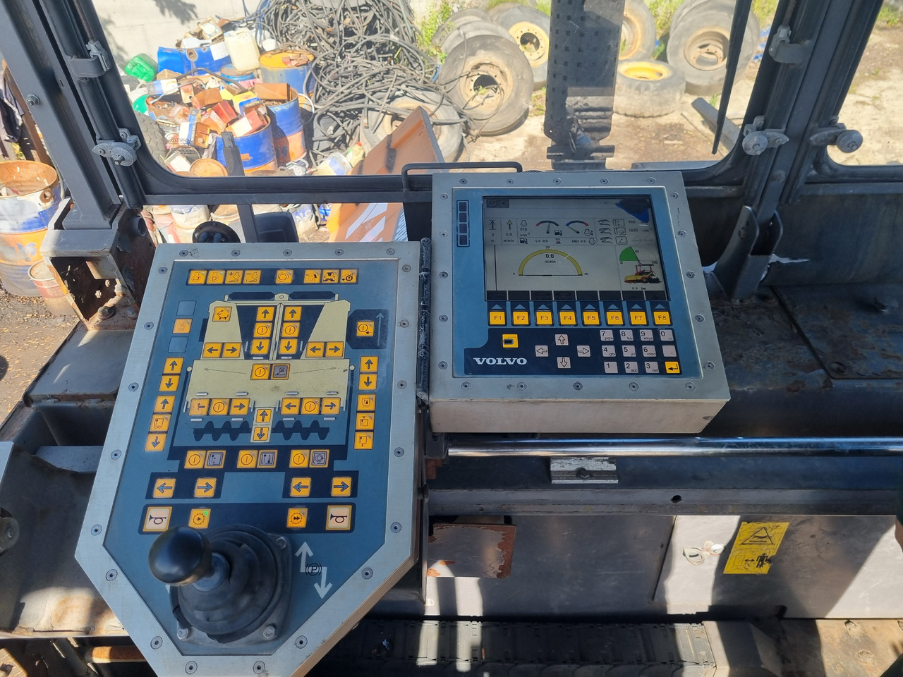 VOLVO TITAN 6870 - Asphalt paver: picture 5 VOLVO TITAN 6870 - Asphalt paver: picture 5