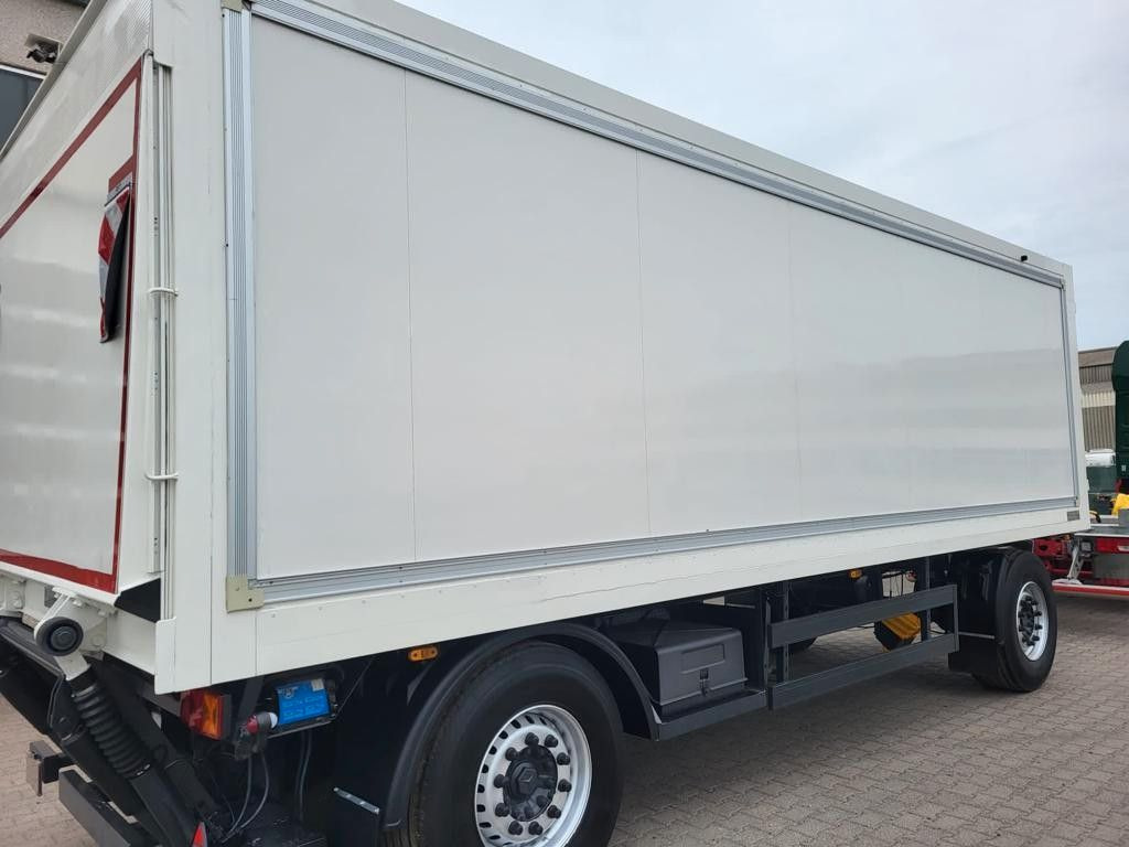 Diversen Drehschemel Vermietung möglich LBW Durchladbar Drehschemel Vermietung möglich LBW Durchladbar - Closed box trailer: picture 2 Diversen Drehschemel Vermietung möglich LBW Durchladbar Drehschemel Vermietung möglich LBW Durchladbar - Closed box trailer: picture 2