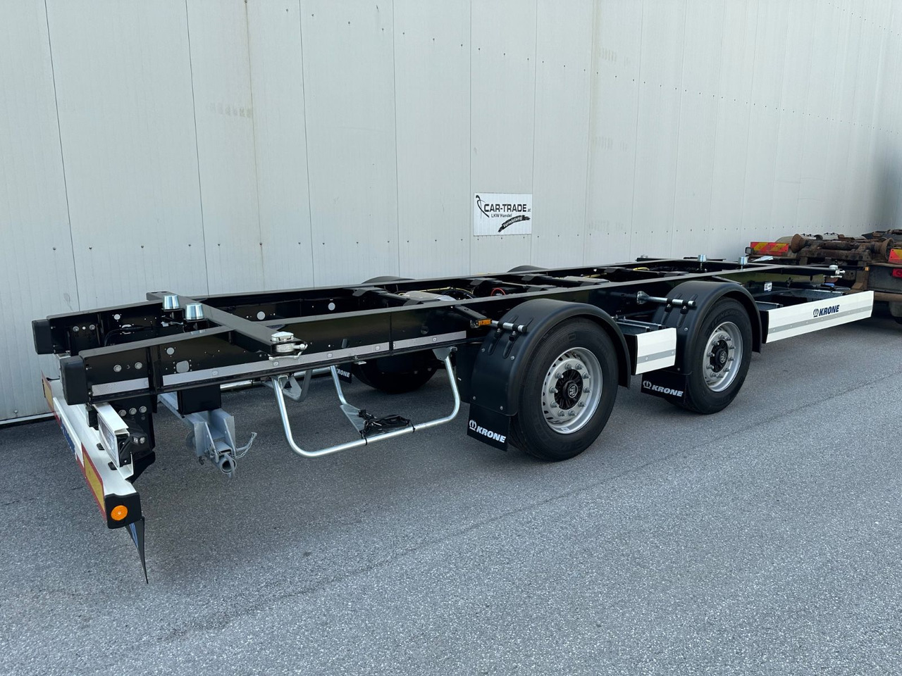 Krone ZZW 18elE10 Tadem BPW Maxi Krone ZZW 18elE10 Tadem BPW Maxi - Container transporter/ Swap body trailer: picture 5 Krone ZZW 18elE10 Tadem BPW Maxi Krone ZZW 18elE10 Tadem BPW Maxi - Container transporter/ Swap body trailer: picture 5