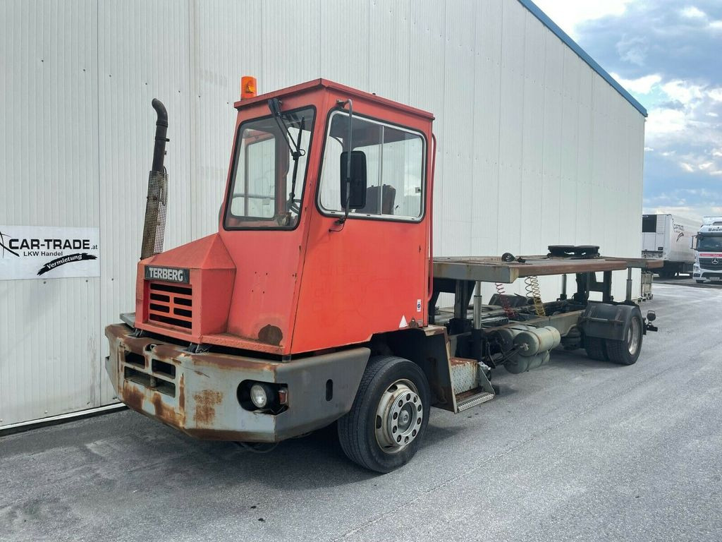 Terberg YT17 Mafi Wiesel Wechsler Terberg YT17 Mafi Wiesel Wechsler - Container transporter/ Swap body truck: picture 1 Terberg YT17 Mafi Wiesel Wechsler Terberg YT17 Mafi Wiesel Wechsler - Container transporter/ Swap body truck: picture 1