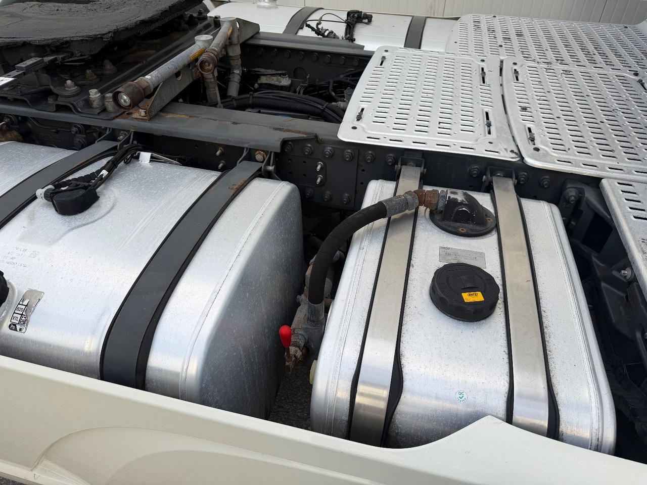 DAF XF 530 Vollausstattung Vollluft 2l-Hydraulik - Tractor truck: picture 5 DAF XF 530 Vollausstattung Vollluft 2l-Hydraulik - Tractor truck: picture 5