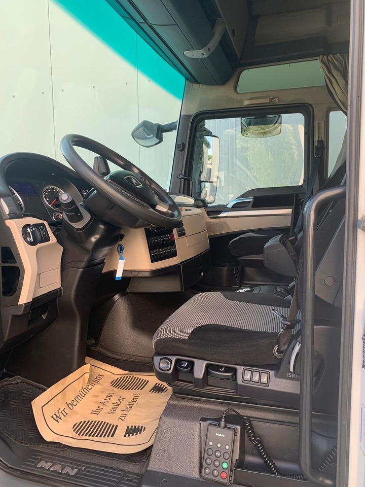 MAN TGX 18.460 XXL Intarder/Standklima - Tractor truck: picture 5 MAN TGX 18.460 XXL Intarder/Standklima - Tractor truck: picture 5
