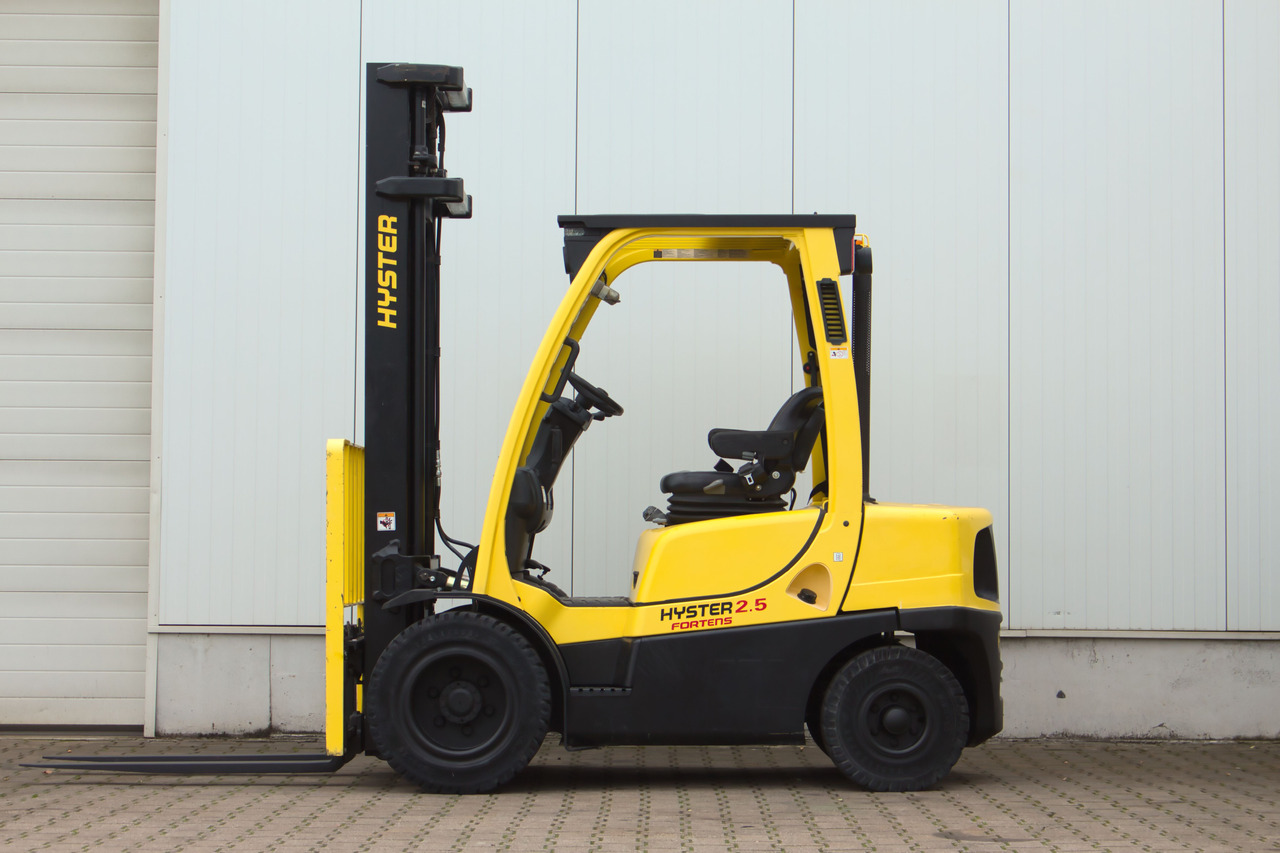 HYSTER Hyster H2.5FT - nur 1370h - Bj. 2013 - mit Beleuchtung - Diesel forklift: picture 3 HYSTER Hyster H2.5FT - nur 1370h - Bj. 2013 - mit Beleuchtung - Diesel forklift: picture 3