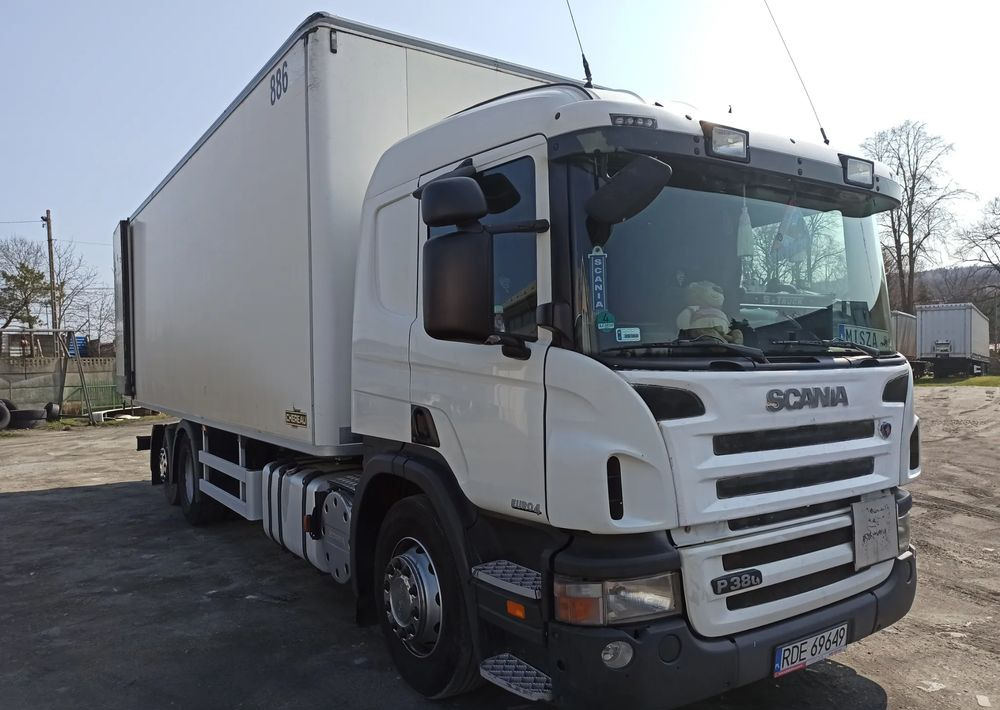 Scania B6X2 - Isothermal truck: picture 1 Scania B6X2 - Isothermal truck: picture 1