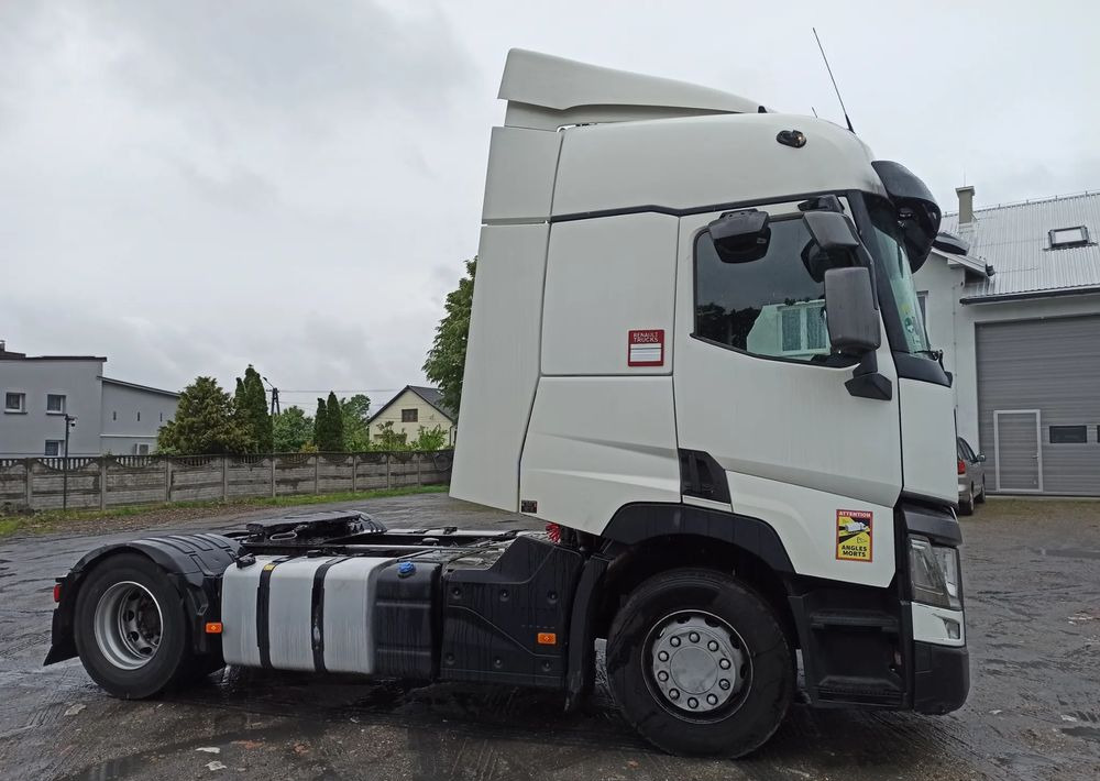 Renault T - Tractor truck: picture 1 Renault T - Tractor truck: picture 1