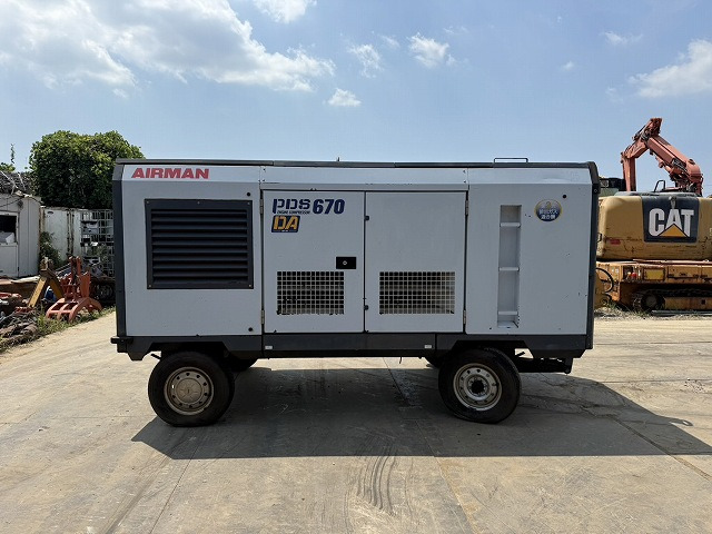 AIRMAN PDS670SD-4C5 - Air compressor: picture 2 AIRMAN PDS670SD-4C5 - Air compressor: picture 2