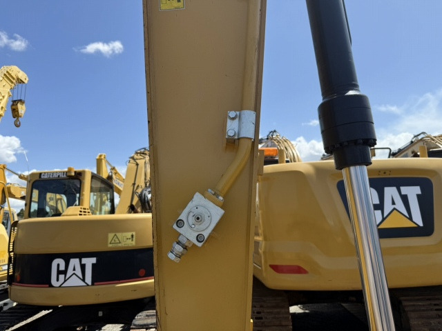 Crawler excavator CAT 313GC-07C: picture 13