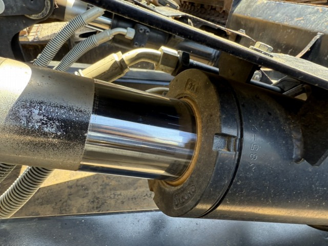 Crawler excavator CAT 313GC-07C: picture 19