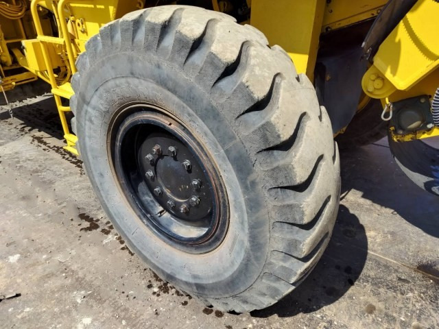 Cold planer KOMATSU GC380F-2: picture 6 Cold planer KOMATSU GC380F-2: picture 6