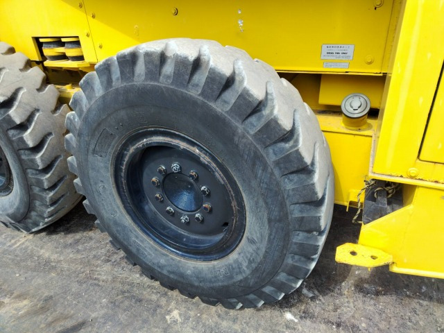 Cold planer KOMATSU GC380F-2: picture 10 Cold planer KOMATSU GC380F-2: picture 10