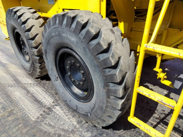 Cold planer KOMATSU GC380F-2: picture 7 Cold planer KOMATSU GC380F-2: picture 7