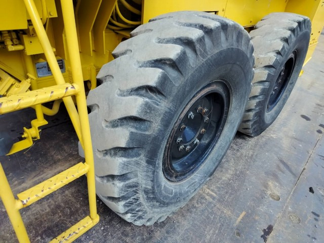 Cold planer KOMATSU GC380F-2: picture 11 Cold planer KOMATSU GC380F-2: picture 11