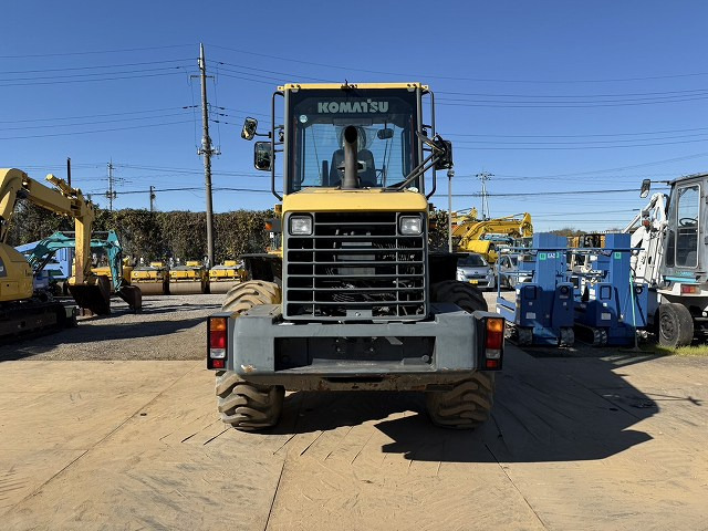 KOMATSU WA100-6 - Wheel loader: picture 4 KOMATSU WA100-6 - Wheel loader: picture 4