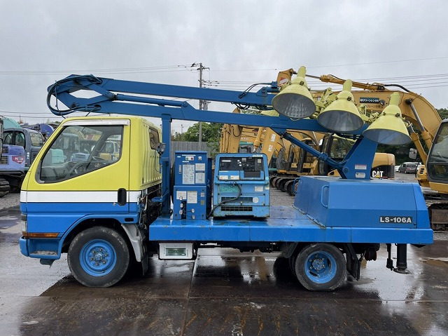 TADANO LS-106A - Lighting tower, Truck: picture 5 TADANO LS-106A - Lighting tower, Truck: picture 5