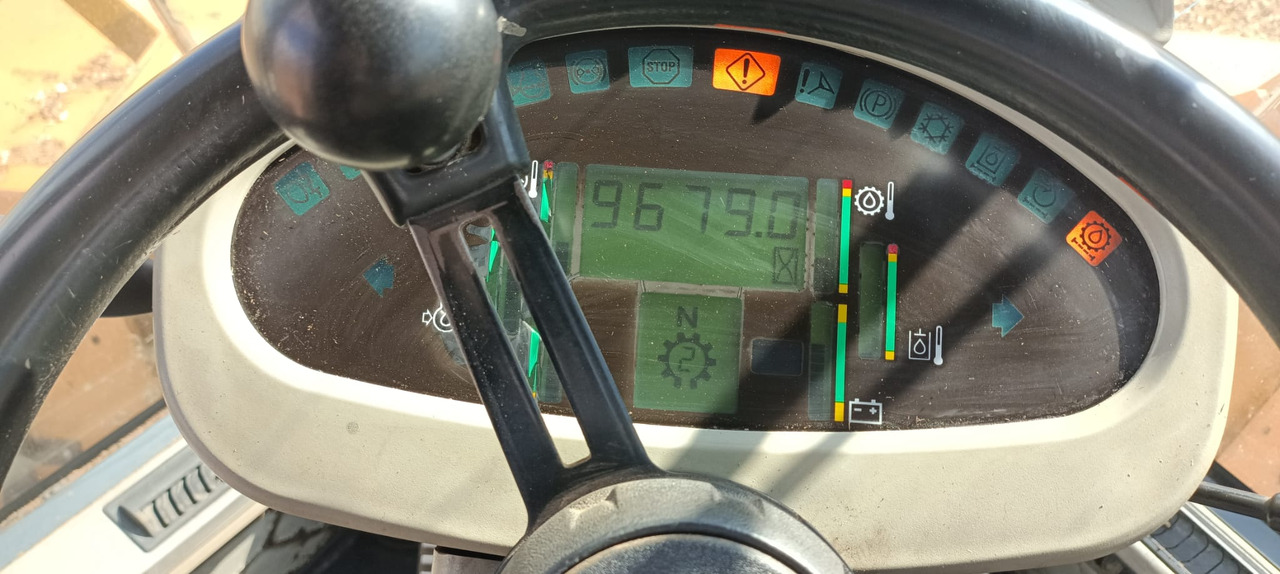 CASAE 812C - Wheel loader: picture 3 CASAE 812C - Wheel loader: picture 3