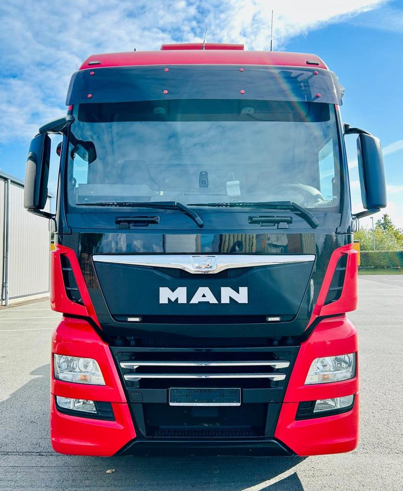 MAN TGX 18.500 4x2 LLS + XXL + Leder + Autom. + Voll-Verkleidung - Tractor truck: picture 2 MAN TGX 18.500 4x2 LLS + XXL + Leder + Autom. + Voll-Verkleidung - Tractor truck: picture 2