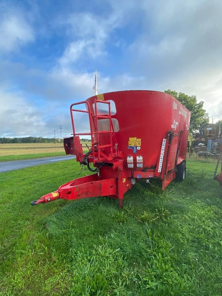 Trioliet SM-2-18-K - Forage mixer wagon: picture 4 Trioliet SM-2-18-K - Forage mixer wagon: picture 4