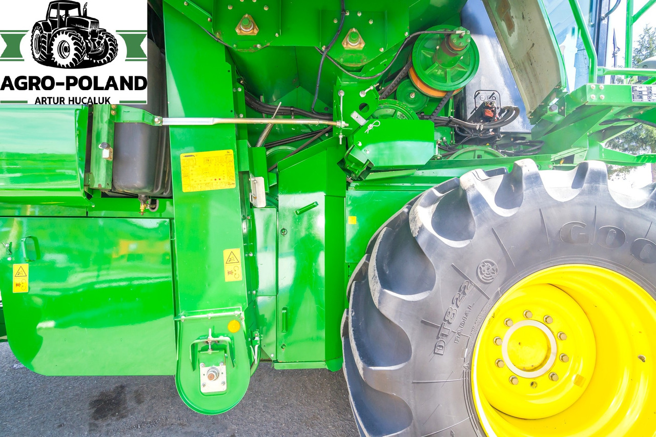 JOHN DEERE W 540 - 2485/3436 h - 5,5 M - 2008 ROK - Combine harvester: picture 5 JOHN DEERE W 540 - 2485/3436 h - 5,5 M - 2008 ROK - Combine harvester: picture 5