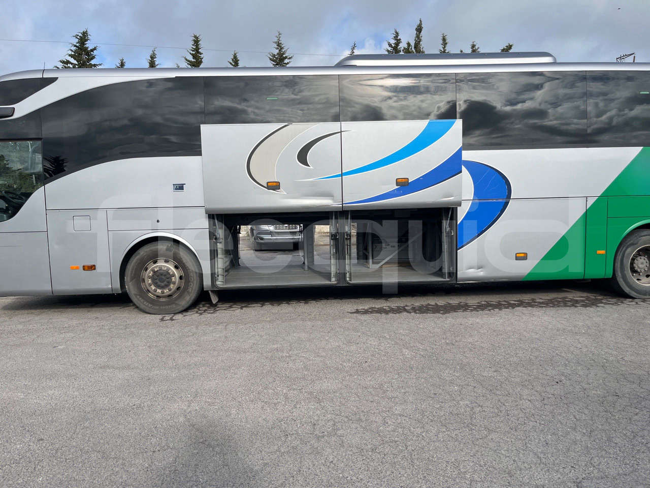 Coach Mercedes-Benz Tourismo: picture 7