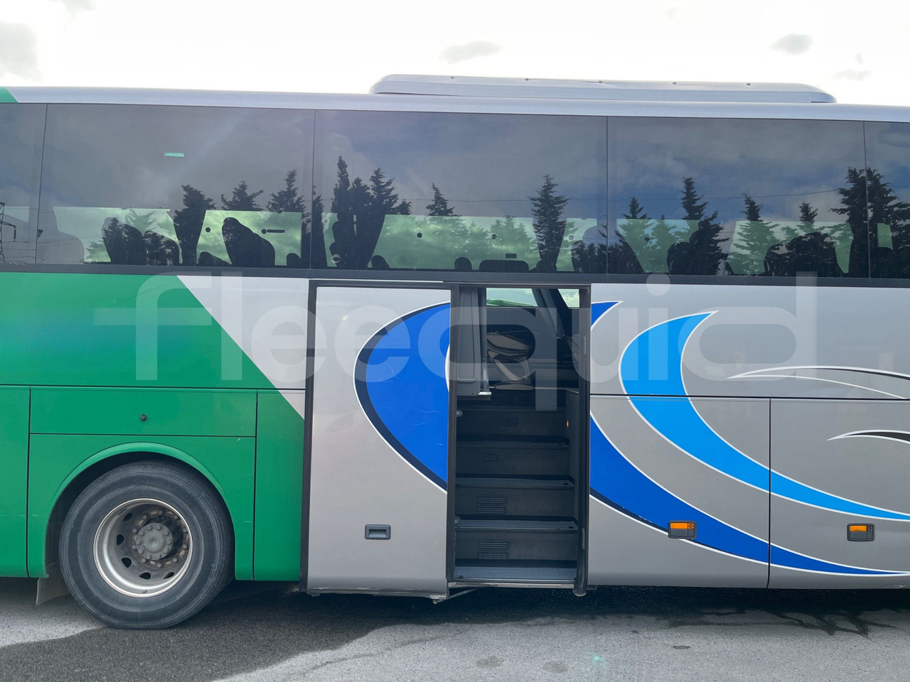 Coach Mercedes-Benz Tourismo: picture 16