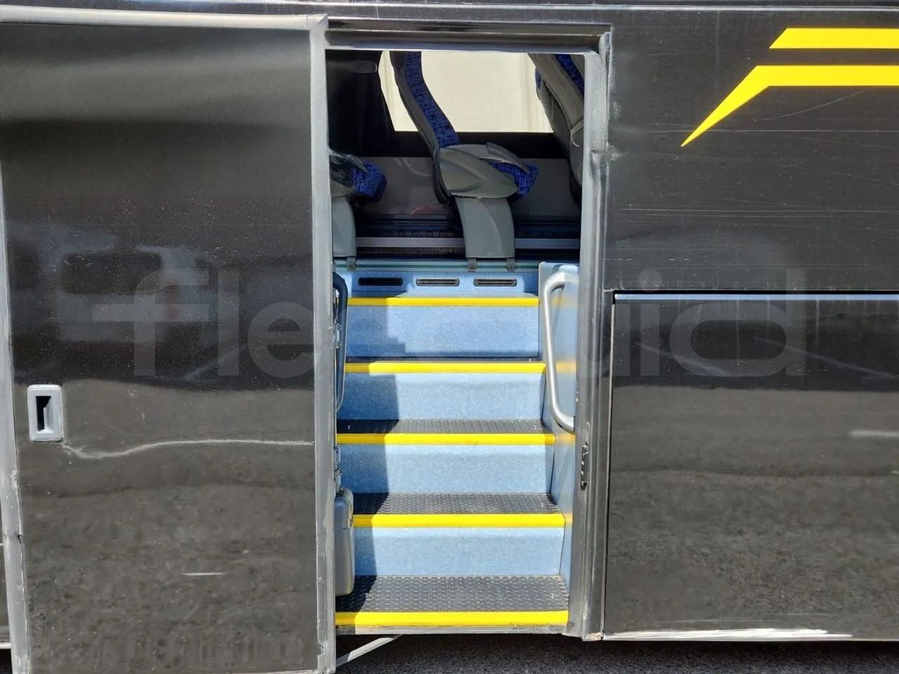 Coach Volvo B12B: picture 13 Coach Volvo B12B: picture 13