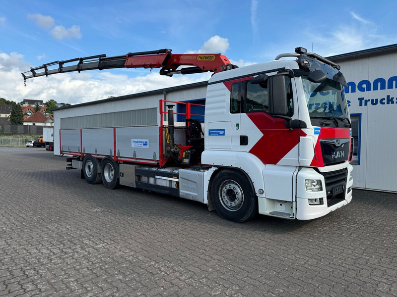 MAN TGS 26.460 6x2 Lenk-Liftachse Palfingerkran PK 22002 hi Fahrerha - Dropside/ Flatbed truck, Crane truck: picture 2 MAN TGS 26.460 6x2 Lenk-Liftachse Palfingerkran PK 22002 hi Fahrerha - Dropside/ Flatbed truck, Crane truck: picture 2