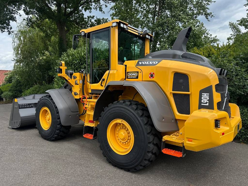 Volvo L 90 H - Wheel loader: picture 1 Volvo L 90 H - Wheel loader: picture 1